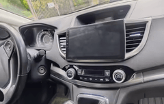 Honda CR-V 12-18 - 10,1" Radio m. Apple CarPlay og Android Auto installed in vehicle's dashboard interior.